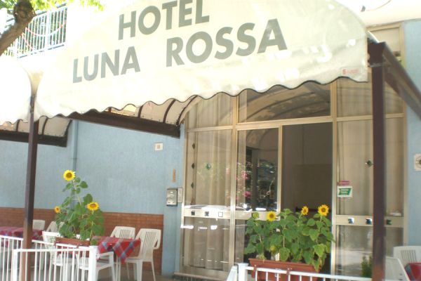 Hotel Luna Rossa ริมินี ภายนอก รูปภาพ